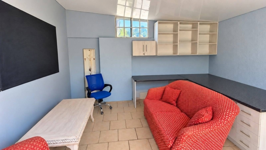 4 Bedroom Property for Sale in Flimieda North West